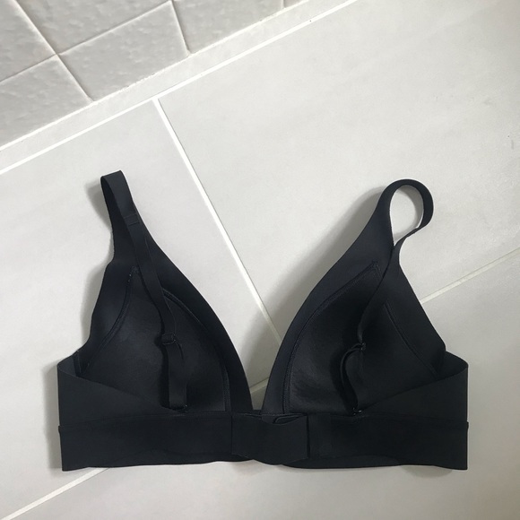 Athleta Black Essential Bra A-C - Picture 3 of 5